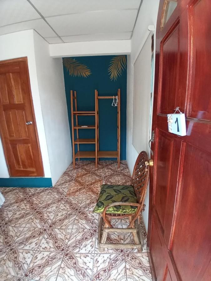 Hostal Y Restaurante Los Tecales La Coca Extérieur photo